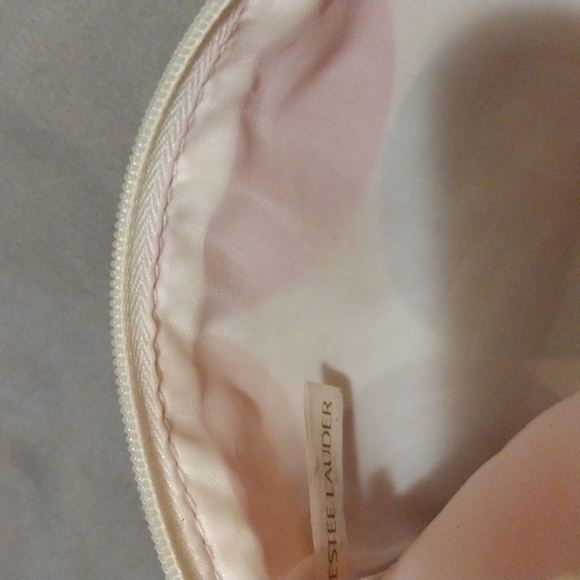 ESTEE LAUDER Bags - Picture 5 of 9